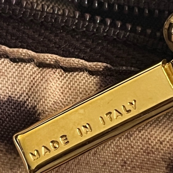 Authentic Dolce & Gabbana - Picture 16 of 16